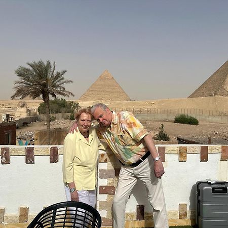 Golden Scarab Pyramids Hotel Kafret el-Gabal Екстериор снимка